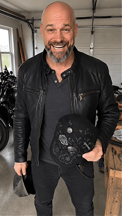 🔥LAST DAY 49% OFF - 💀Handcrafted Skull & Thorn Flat Cap